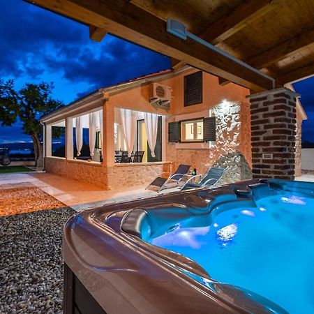 Holiday Home Figurica Novigrad  Екстериор снимка