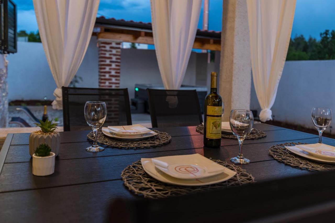 Holiday Home Figurica Novigrad  Екстериор снимка