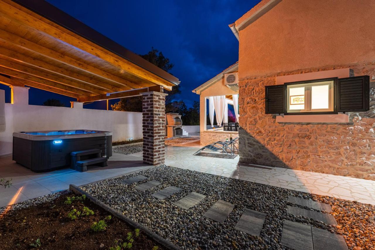 Holiday Home Figurica Novigrad  Екстериор снимка