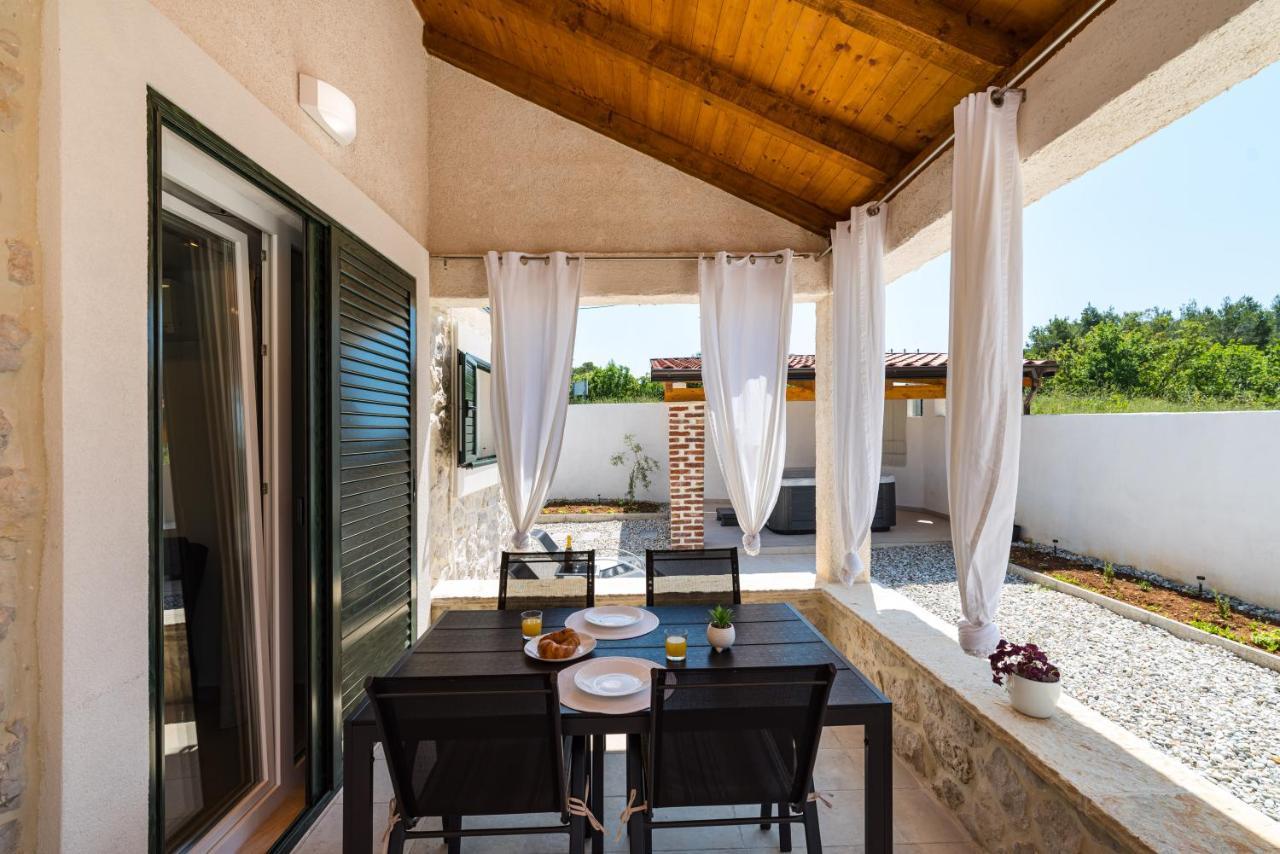 Holiday Home Figurica Novigrad  Екстериор снимка