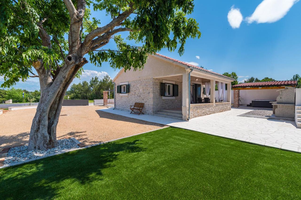 Holiday Home Figurica Novigrad  Екстериор снимка